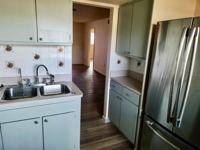 11700 PARK BLVD 104, Seminole, FL 33772