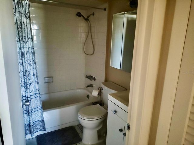 11700 PARK BLVD 104, Seminole, FL 33772