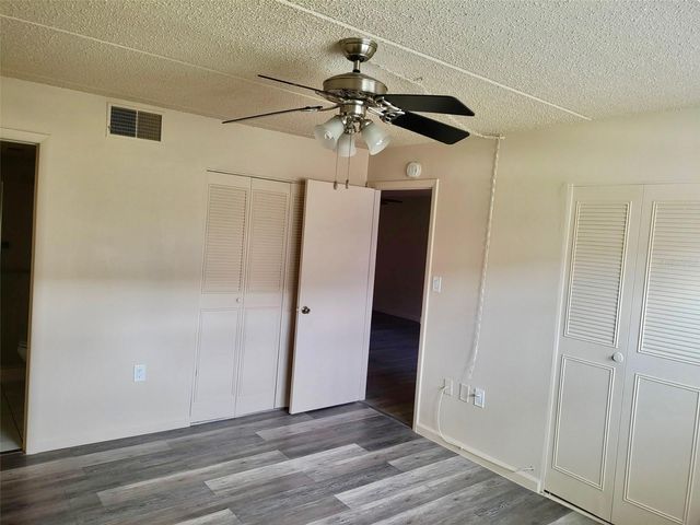 11700 PARK BLVD 104, Seminole, FL 33772