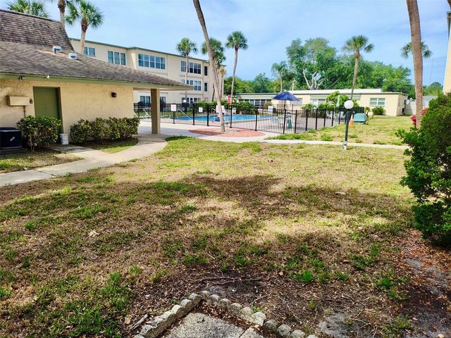 11700 PARK BLVD 104, Seminole, FL 33772