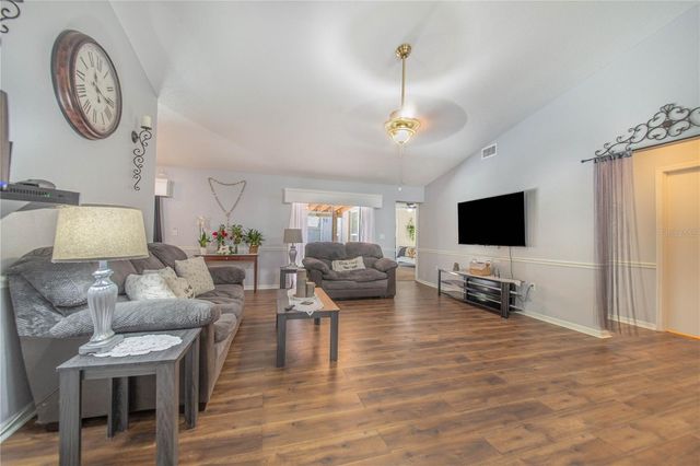 817 REFLECTIONS LOOP E, Winter Haven, FL 33884