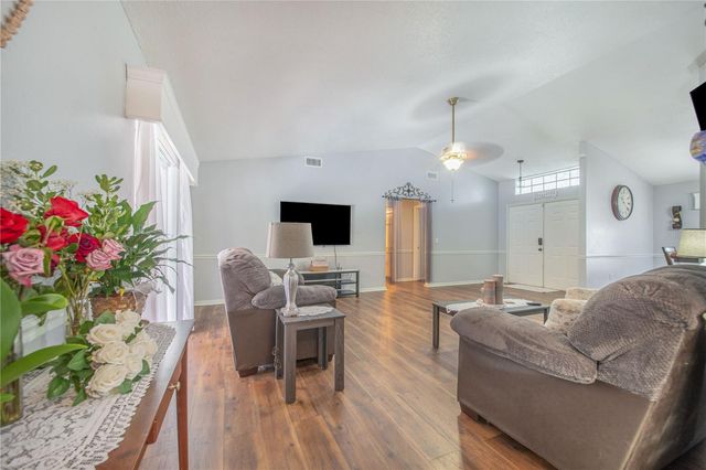 817 REFLECTIONS LOOP E, Winter Haven, FL 33884