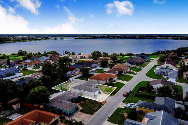817 REFLECTIONS LOOP E, Winter Haven, FL 33884