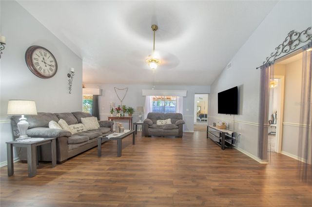 817 REFLECTIONS LOOP E, Winter Haven, FL 33884