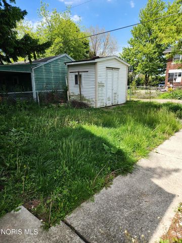 29 Magyar Street, Toledo, OH 43605