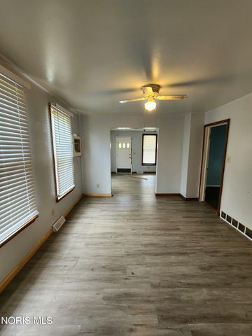 29 Magyar Street, Toledo, OH 43605