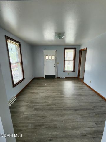 29 Magyar Street, Toledo, OH 43605