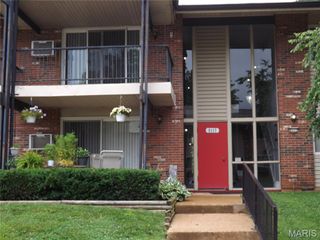 9117 Villaridge Court E, St Louis, MO 63123