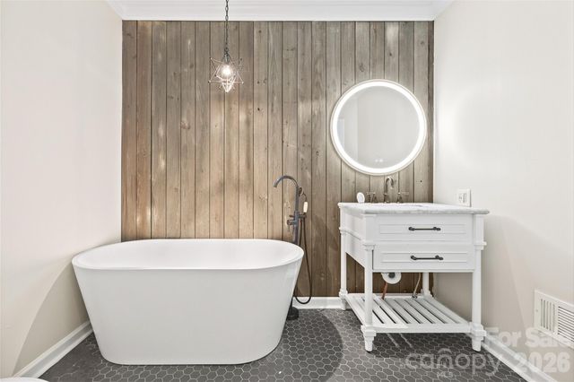 946 Scotch Drive, Gastonia, NC 28054