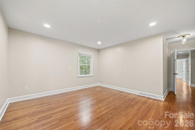 946 Scotch Drive, Gastonia, NC 28054