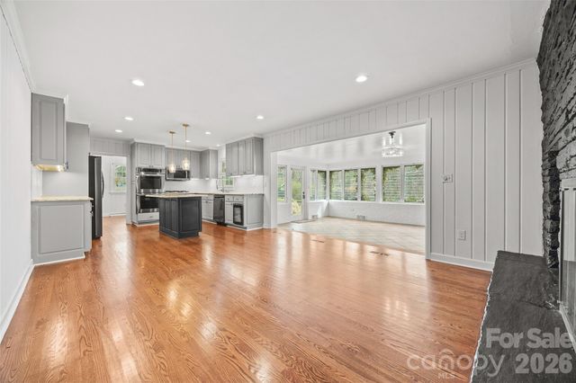 946 Scotch Drive, Gastonia, NC 28054