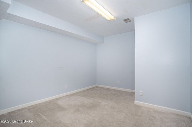 7204 Austinwood Rd, Louisville, KY 40214