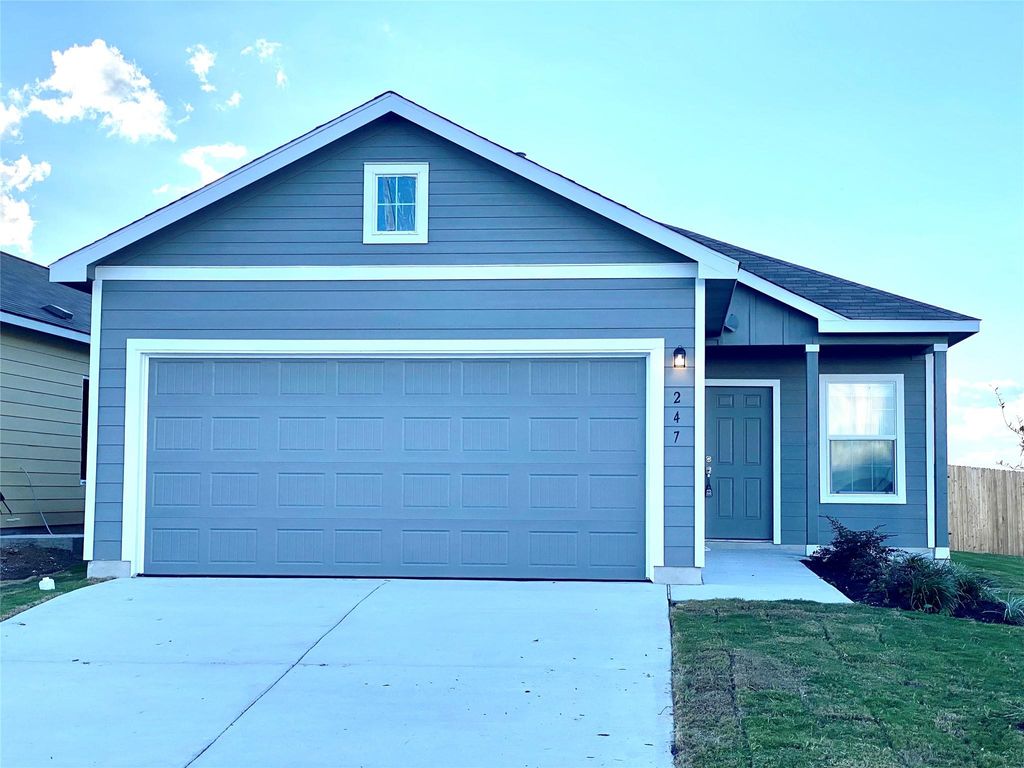 247 Mica TRL, Maxwell, TX 78656