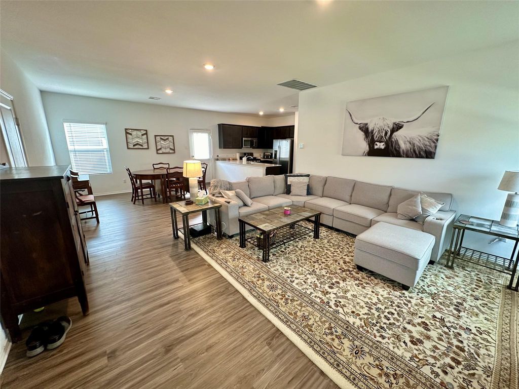 247 Mica TRL, Maxwell, TX 78656