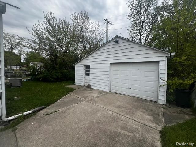 1774 Council Avenue, Lincoln Park, MI 48146