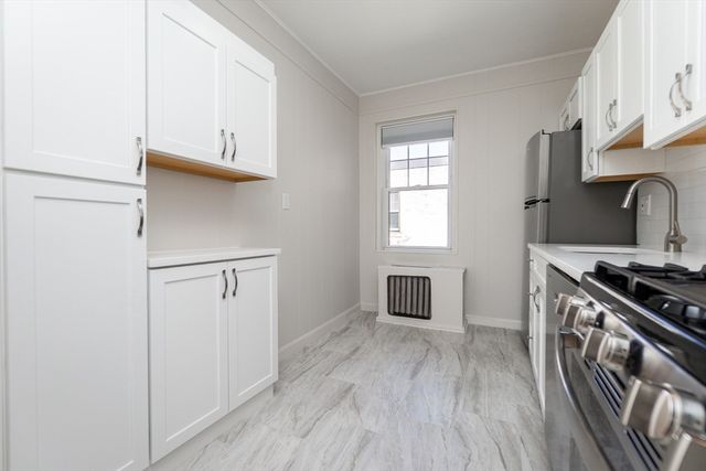 2001 Commonwealth Ave 34, Boston, MA 02135