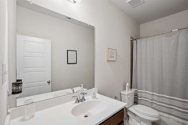 544 Erin Hills Drive, Red Oak, TX 75154