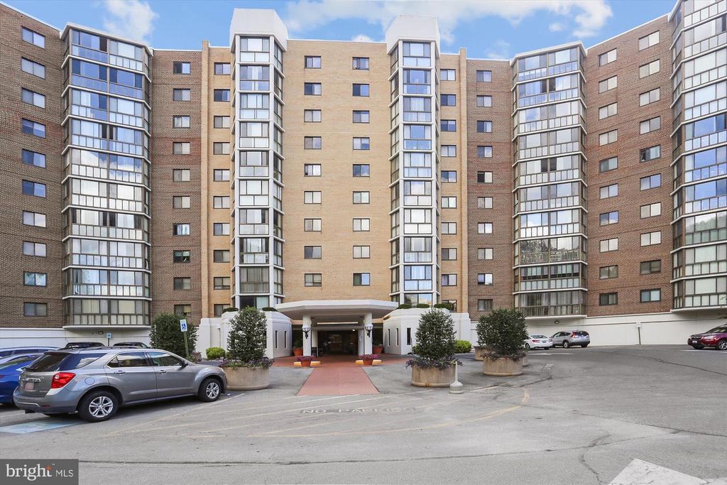 15100 INTERLACHEN DR #4-717, Silver Spring, MD 20906