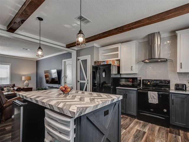 17100 Rolling Meadows, Newalla, OK 74857
