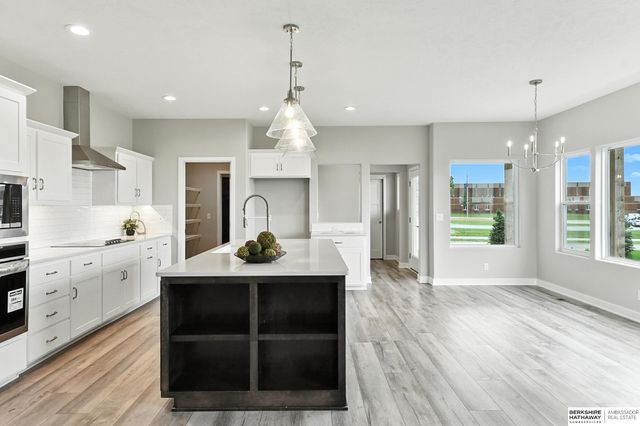 10422 Sherman Street, Papillion, NE 68046