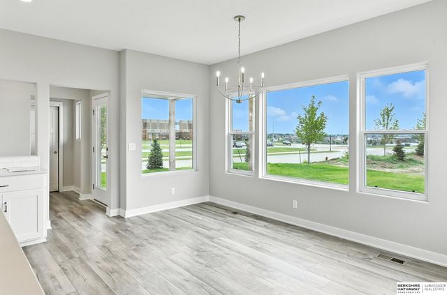 10422 Sherman Street, Papillion, NE 68046