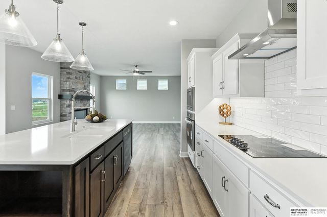 10422 Sherman Street, Papillion, NE 68046