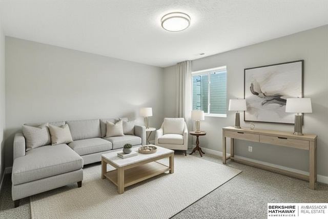 10422 Sherman Street, Papillion, NE 68046