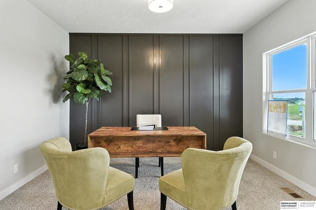 10422 Sherman Street, Papillion, NE 68046