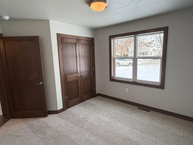 1921 LONE GROVE AVENUE, Green Bay, WI 54303