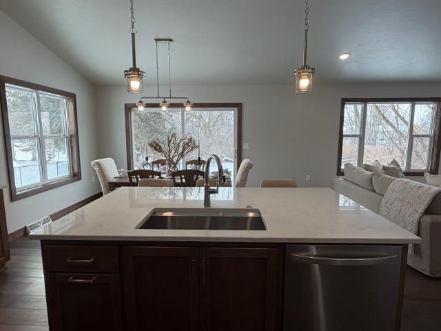 1921 LONE GROVE AVENUE, Green Bay, WI 54303