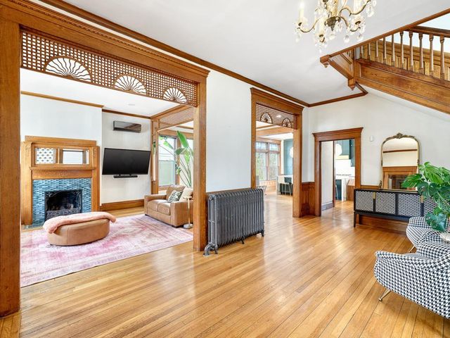 15 Crocus Place, Saint Paul, MN 55102