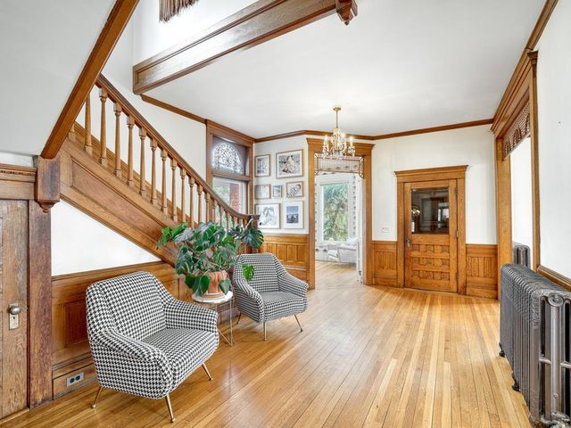 15 Crocus Place, Saint Paul, MN 55102