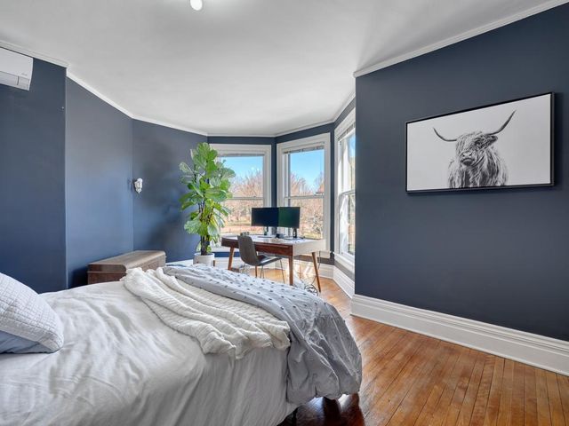 15 Crocus Place, Saint Paul, MN 55102