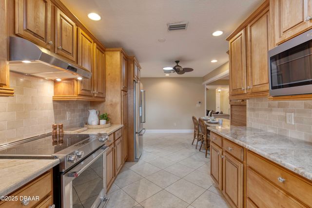 139 Coral Circle, South Daytona, FL 32119