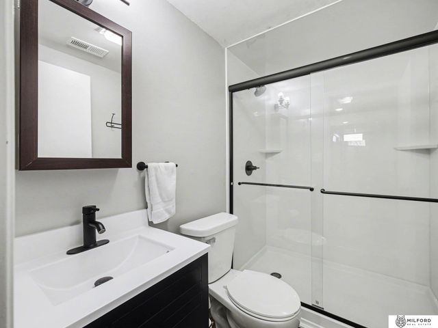 9716 Hartman Avenue, Omaha, NE 68134