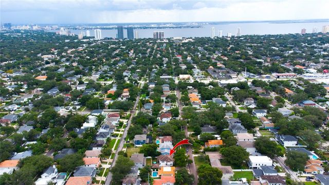 3917 W SAN LUIS STREET, Tampa, FL 33629