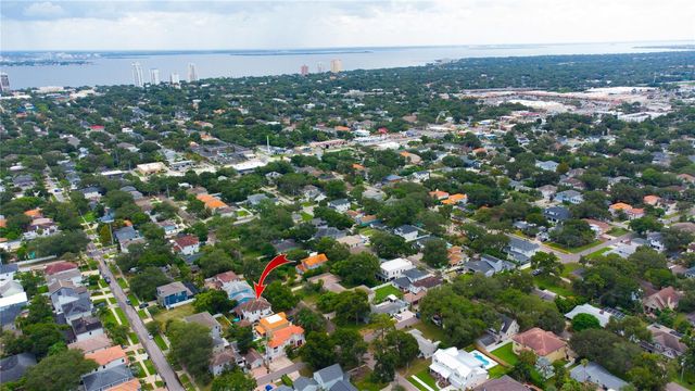 3917 W SAN LUIS STREET, Tampa, FL 33629