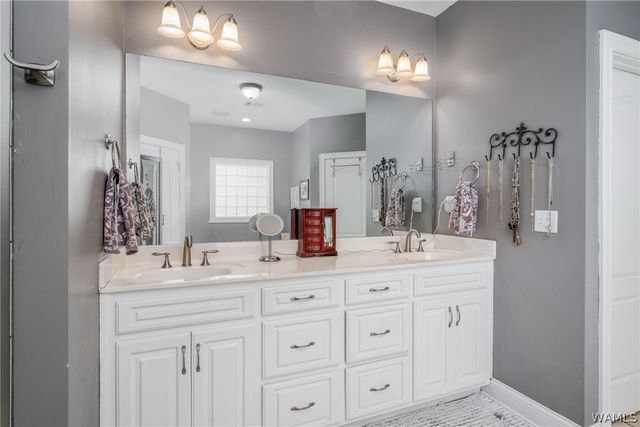 12414 Cherokee Trail, Northport, AL 35475