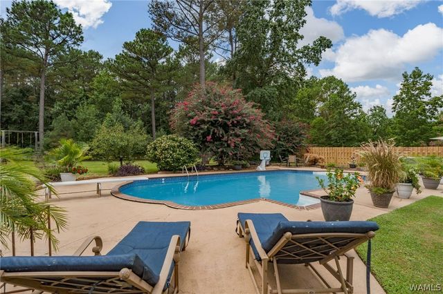 12414 Cherokee Trail, Northport, AL 35475