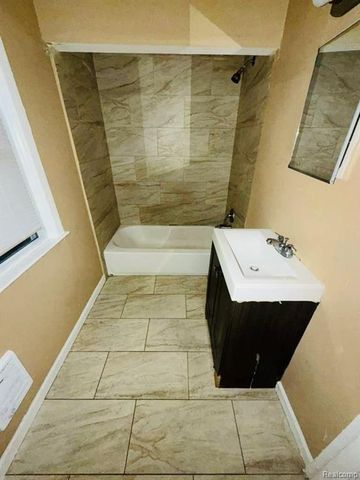 19603 Goddard Street, Detroit, MI 48234