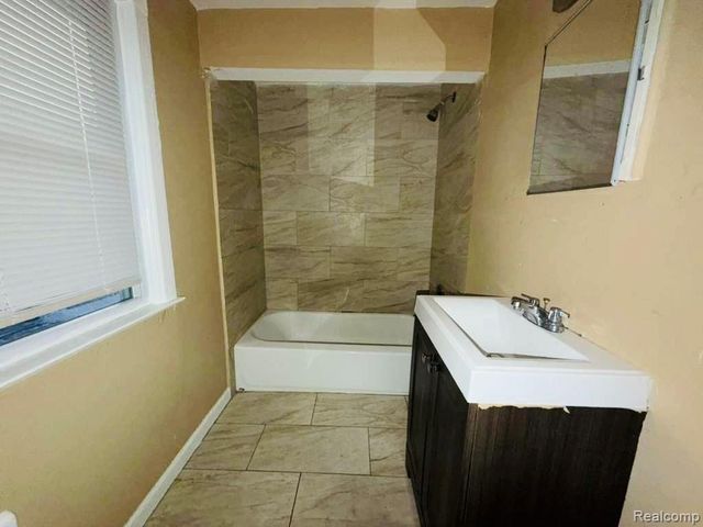 19603 Goddard Street, Detroit, MI 48234