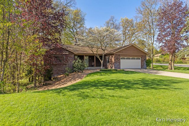 2012 Timberview Drive Ne, Plainfield Twp, MI 49525