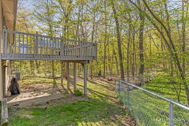 2012 Timberview Drive Ne, Plainfield Twp, MI 49525