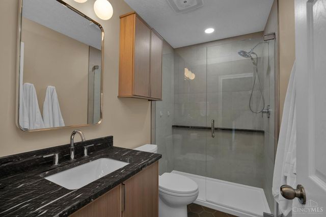 6587 Graybirch Knoll, Liberty Twp, OH 45011