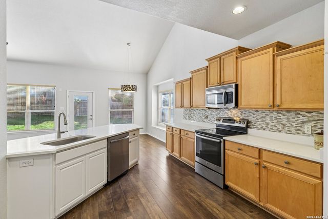 21110 Villa Valencia, San Antonio, TX 78258