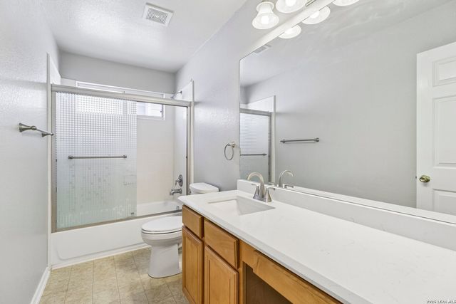 21110 Villa Valencia, San Antonio, TX 78258
