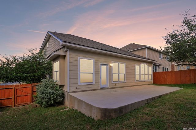 21110 Villa Valencia, San Antonio, TX 78258