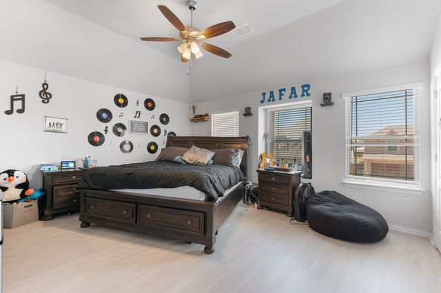505 Livia Street, Burleson, TX 76028