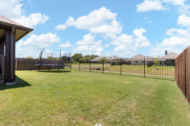 505 Livia Street, Burleson, TX 76028