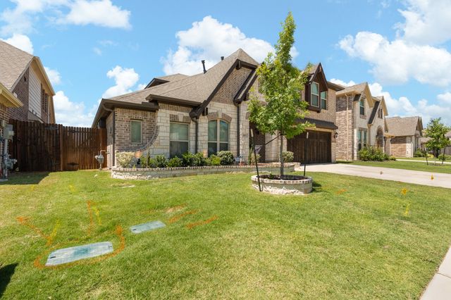 505 Livia Street, Burleson, TX 76028